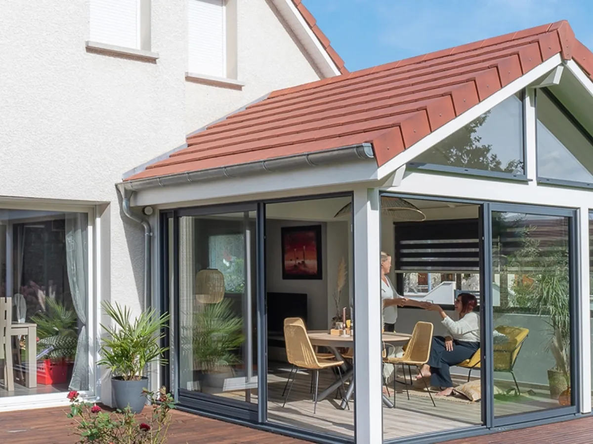 Véranda extension : agrandir sa maison avec élégance et lumière