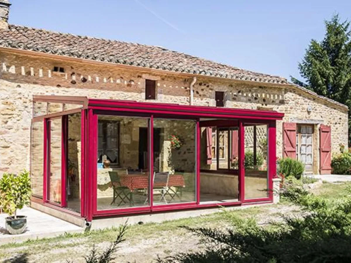 Véranda en aluminium laqué